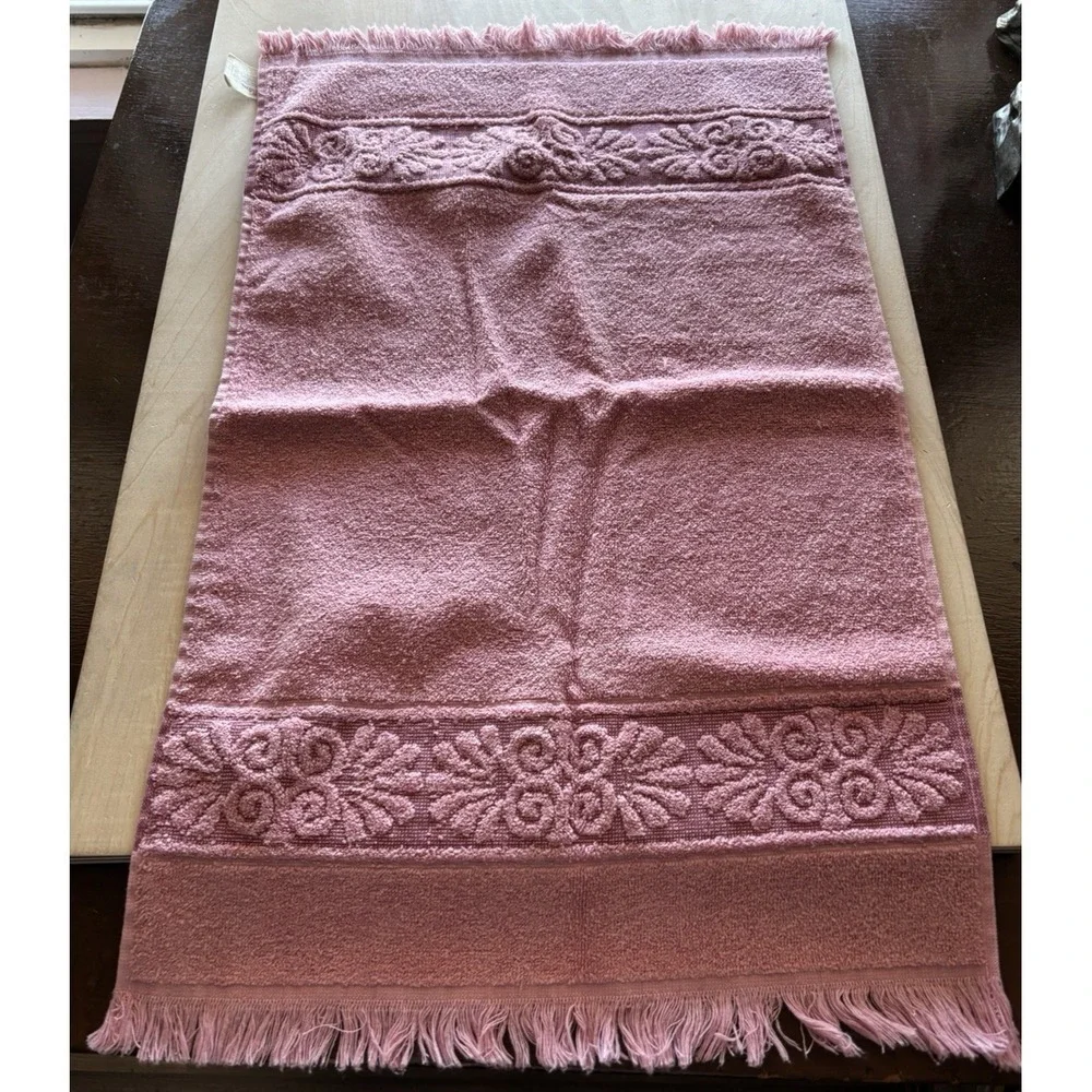 Vintage Cannon Santa Cruz Bath Towel & Hand Dusty Pink Monticello Retro